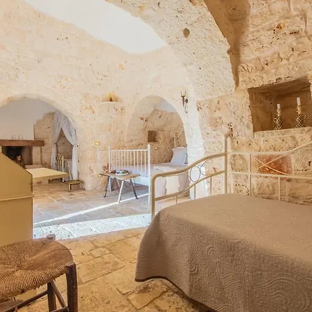 بيت للعطل Trullo Con Piscina Baby سان ميكيلي سالنتينو