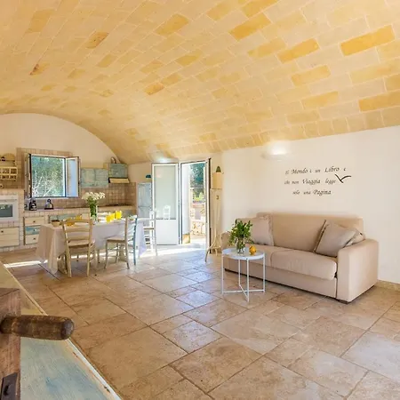 Trullo Con Piscina Baby * سان ميكيلي سالنتينو